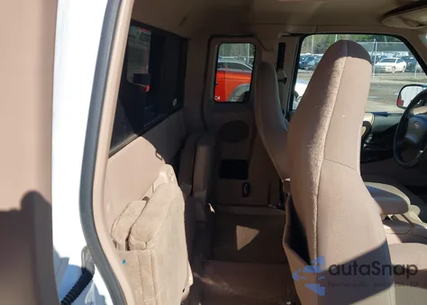 2002 Ford Ranger Xlt from USA, damaged, VIN 1FTYR44E62PA85619